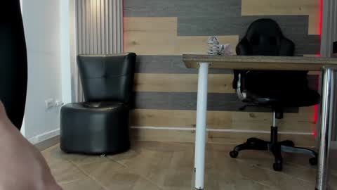 Sara Ferrera online show from 12-31-24, 03:45