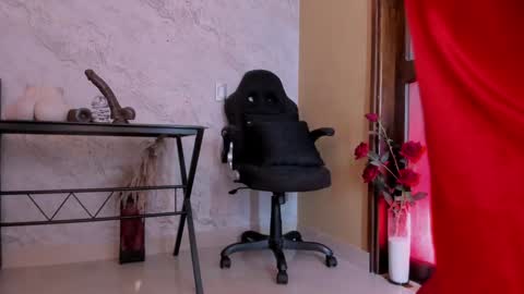 Sara Ferrera online show from 01-29-25, 12:13