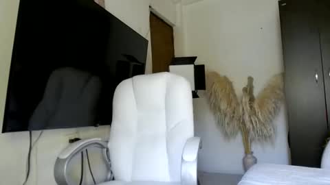 CALL ME LOVE SARITA online show from 03-05-25, 08:53