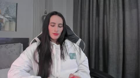  Sara Gomez  online show from 05-11-26, 04:04