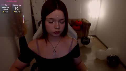 Snapshot of sarah__babyyy chatting on 10-24-25, 10:22 Sarah online show from 10-24-25, 10:22