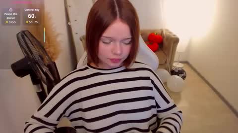 Snapshot of sarah__babyyy chatting on 10-25-25, 05:48 Sarah online show from 10-25-25, 05:48