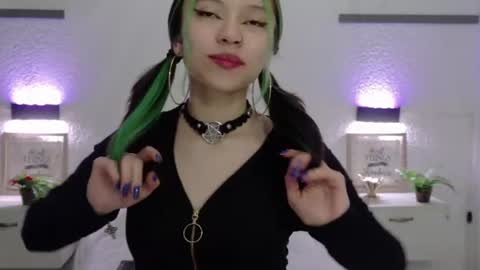 Sarah online show from 06-15-26, 01:35