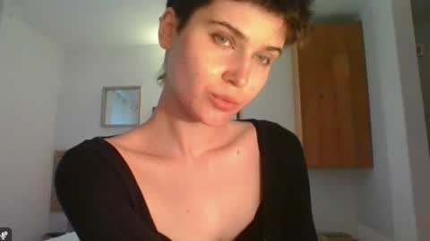 Sarah online show from 02-17-26, 07:38