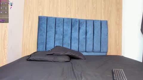 sarah_foxxy online show from 09-18-25, 08:33