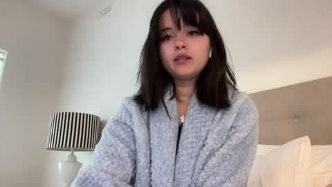 Sarah Heart Aus online show from 12-28-24, 07:00