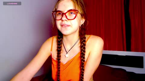 Sarah online show from 12-03-24, 03:44