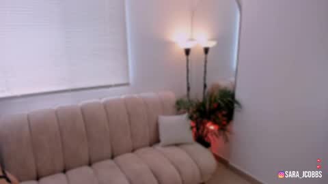 Snapshot of sarah_jacobbs chatting on 05-06-26, 03:17 online show from 05-06-26, 03:17