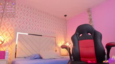 SARAH KEYS  online show from 03-13-26, 03:24