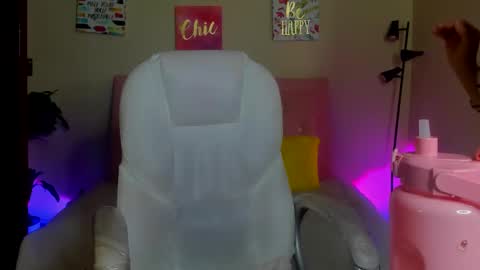 Snapshot of sarah_ramirez777 chatting on 12-16-24, 04:13 Sarah Ramirez online show from 12-16-24, 04:13