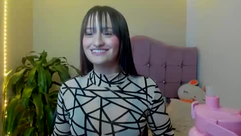 Snapshot of sarah_ramirez777 chatting on 12-16-24, 07:15 Sarah Ramirez online show from 12-16-24, 07:15