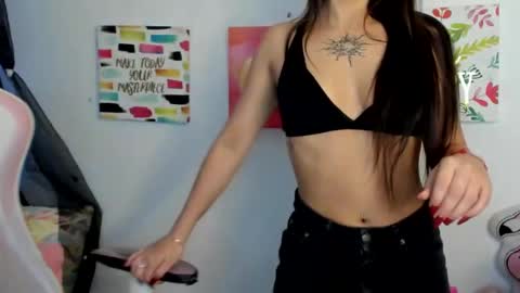 Snapshot of sarah_ramirez777 chatting on 12-31-24, 09:53 Sarah Ramirez online show from 12-31-24, 09:53