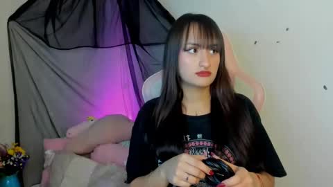 Snapshot of sarah_ramirez777 chatting on 01-06-25, 03:31 Sarah Ramirez online show from 01-06-25, 03:31