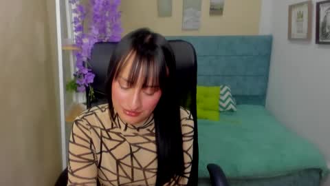 Snapshot of sarah_ramirez777 chatting on 01-30-25, 12:18 Sarah Ramirez online show from 01-30-25, 12:18
