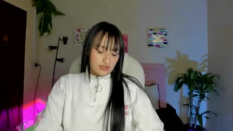 Snapshot of sarah_ramirez777 chatting on 02-17-25, 05:43 Sarah Ramirez online show from 02-17-25, 05:43