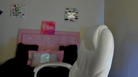Snapshot of sarah_ramirez777 chatting on 03-05-25, 06:12 Sarah Ramirez online show from 03-05-25, 06:12