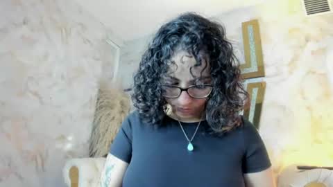 Sarah online show from 06-26-26, 02:27