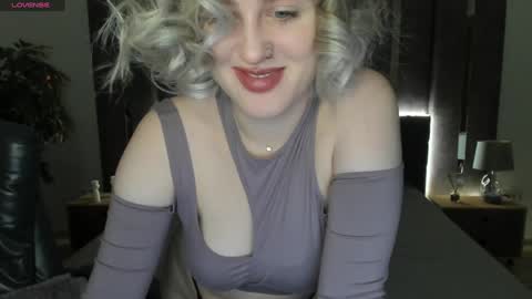 Sarah online show from 12-05-24, 01:03