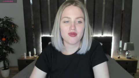 Sarah online show from 12-07-24, 04:20