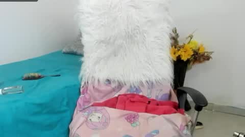 Snapshot of sarah_sweett chatting on 02-14-26, 04:37 Sarah online show from 02-14-26, 04:37