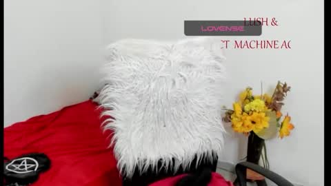 Sarah online show from 05-11-26, 12:44