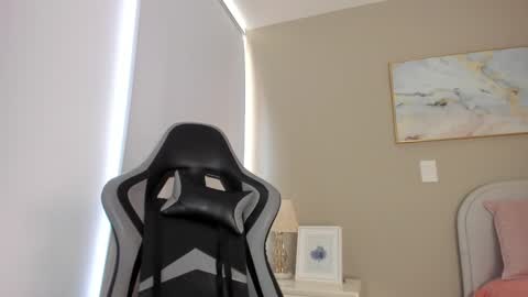 sarahI miss you guys online show from 12-13-24, 06:49