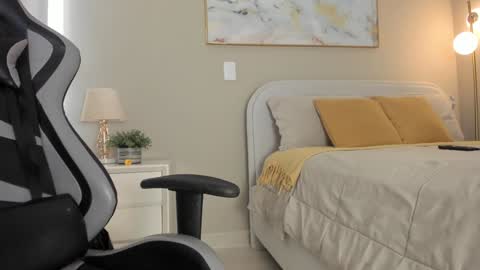 sarahI miss you guys online show from 12-27-24, 05:48