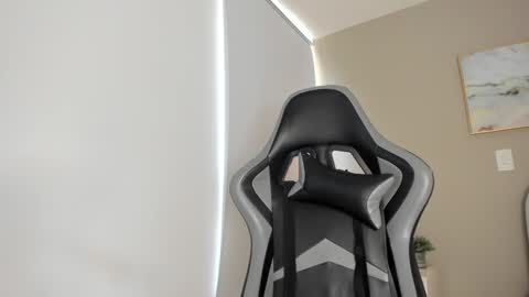 sarahI miss you guys online show from 01-07-25, 03:12