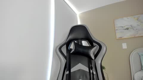 sarahI miss you guys online show from 01-22-25, 03:40