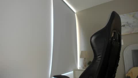 sarahI miss you guys online show from 02-08-25, 03:31