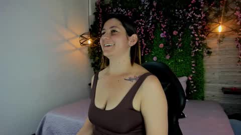 Sarah Deyvis online show from 02-24-26, 01:42