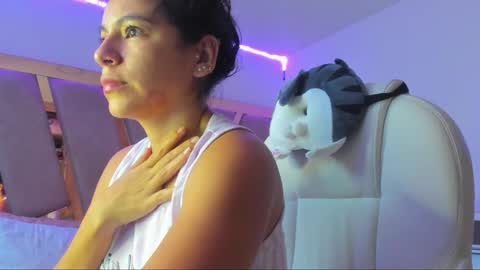 sarahhensoon online show from 12-16-25, 11:15