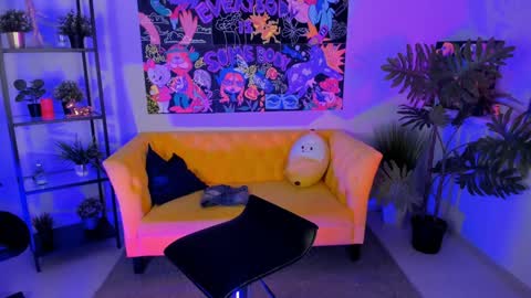 Divine Sarah NONUDE model online show from 12-07-24, 06:04