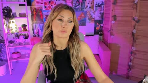 Divine Sarah NONUDE model online show from 01-10-25, 11:11