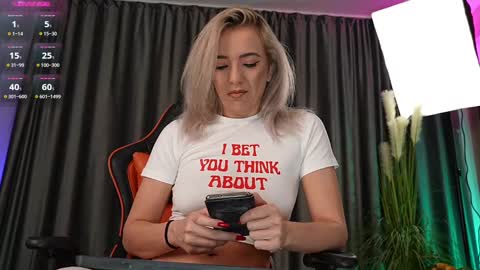 Sarahjadore online show from 02-22-25, 07:47