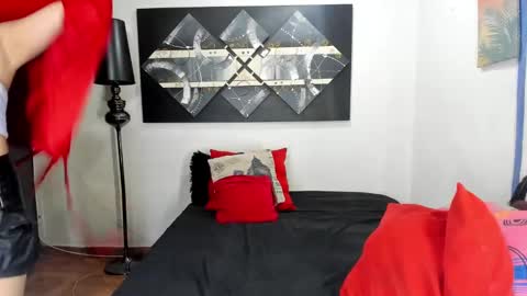  SARAHJEY     online show from 02-20-25, 07:19