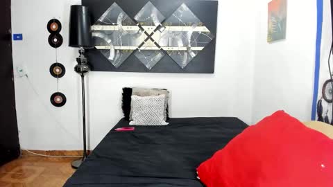  SARAHJEY     online show from 09-30-25, 11:43