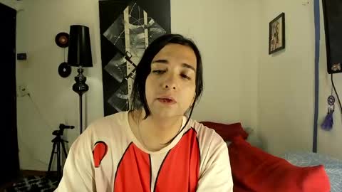  SARAHJEY     online show from 05-05-26, 05:43