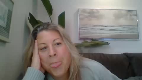 sarahlampo online show from 02-23-26, 09:45