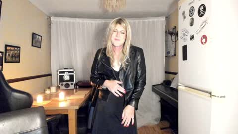 SarahLorraine online show from 05-12-26, 10:29