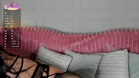 Snapshot of sarahmiler_ chatting on 10-07-25, 11:51 Sarah online show from 10-07-25, 11:51