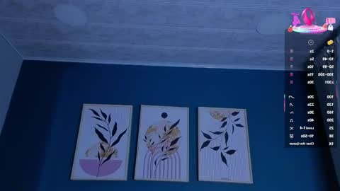 Snapshot of sarahmiler_ chatting on 10-15-25, 11:43 Sarah online show from 10-15-25, 11:43