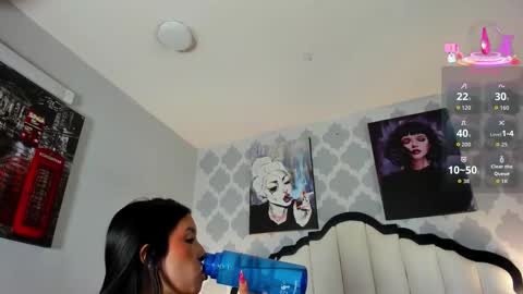 Snapshot of sarahmiler_ chatting on 11-05-25, 07:58 Sarah online show from 11-05-25, 07:58