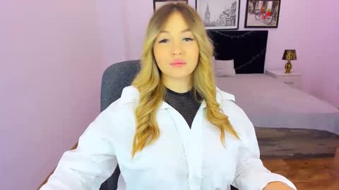 Sarah online show from 01-20-25, 01:21