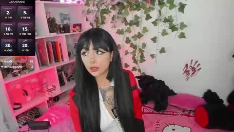 Snapshot of sarahminage_ chatting on 12-03-25, 06:50 Sarah NEW ACCOUNT online show from 12-03-25, 06:50