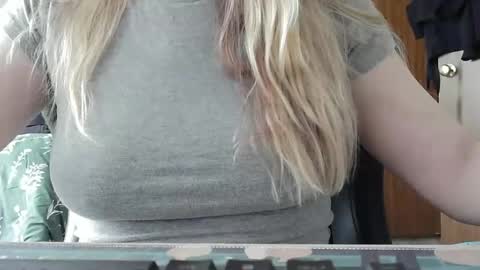 Sarah online show from 03-23-26, 08:02