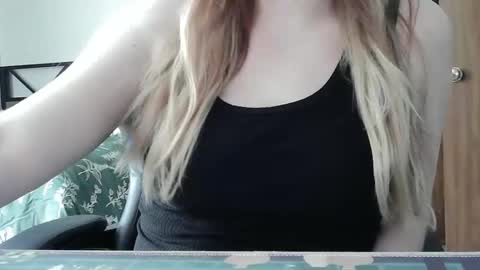 Sarah online show from 03-26-26, 05:51