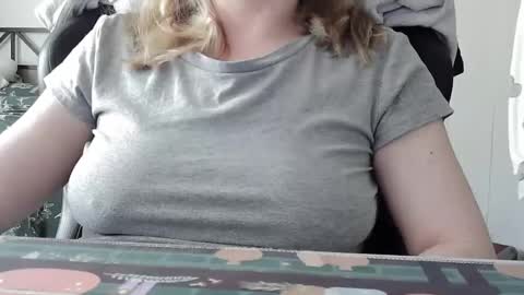 Sarah online show from 04-27-26, 08:07