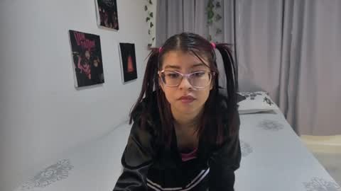 Sarah  online show from 06-19-26, 03:38
