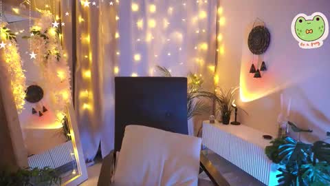 vacation 16-30 of november caucht me in insta online show from 10-14-25, 05:41